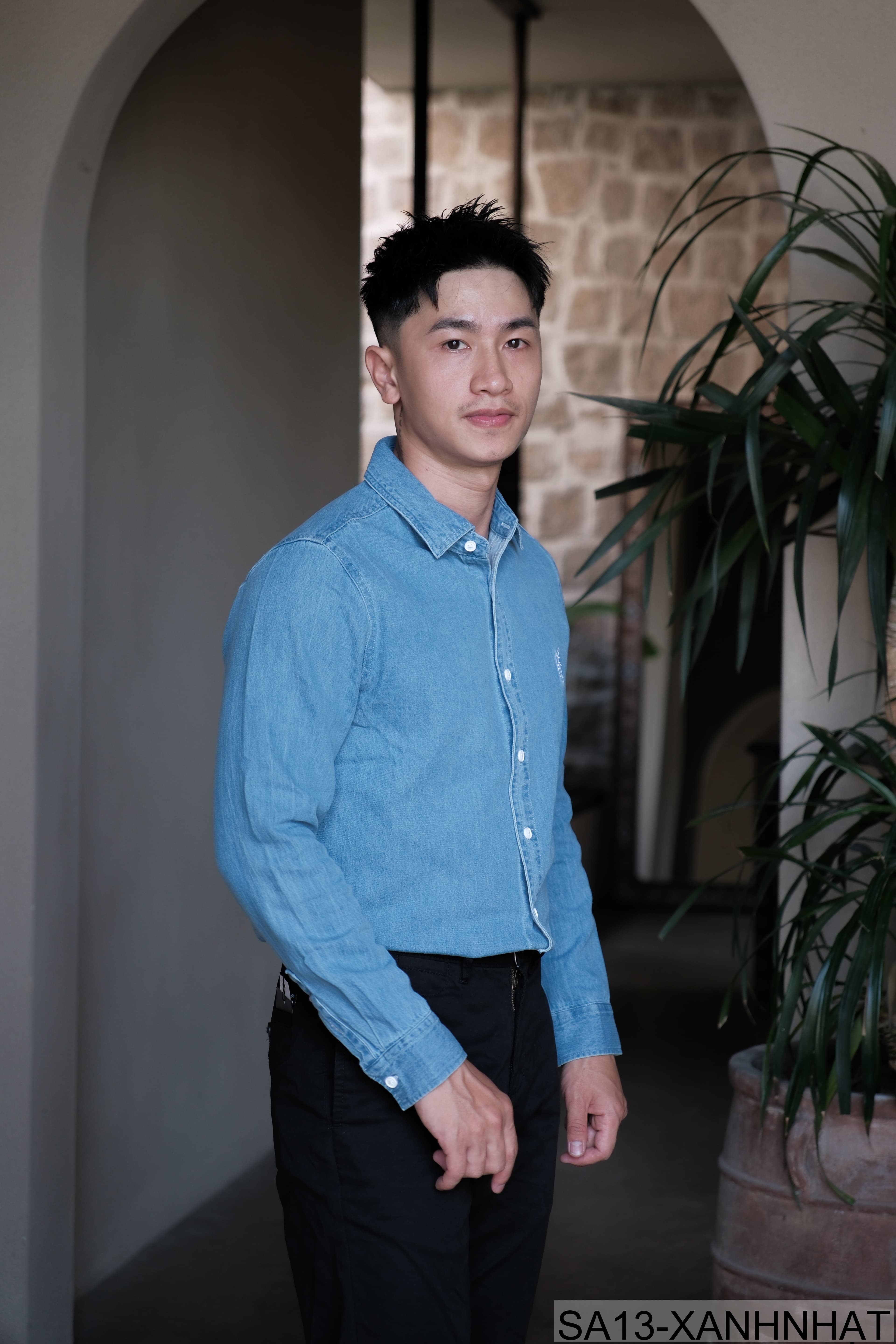 SA13 - Áo sơ mi nam dài tay phong cách Nhật, chất cotton mềm, form rộng thoải mái, 3 màu xanh nhạt/xanh đậm/đen - ảnh 3