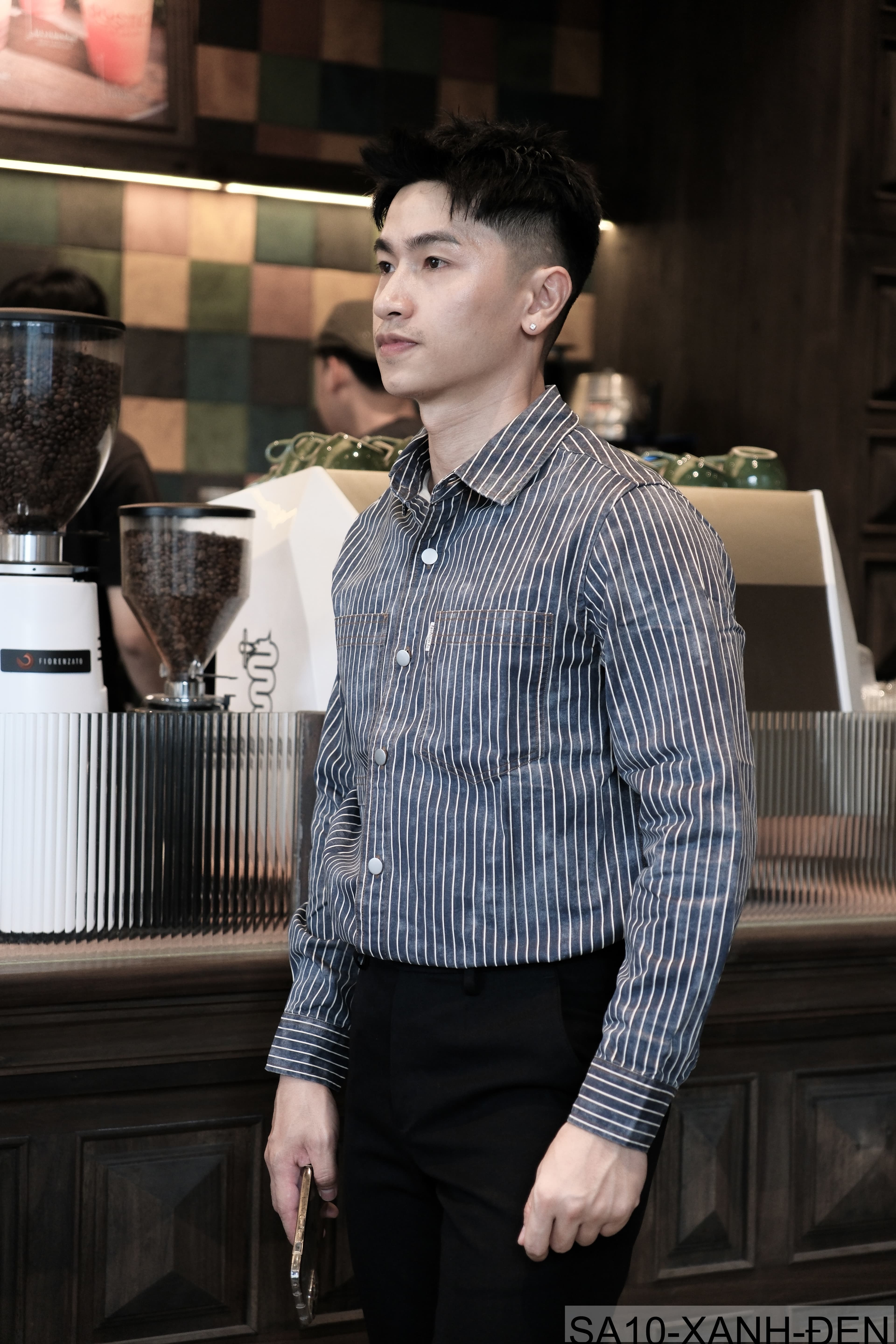 SA10 - Áo sơ mi nam dài tay sọc dọc phong cách Nhật Bản, chất cotton mềm mại, form rộng thoải mái - ảnh 3