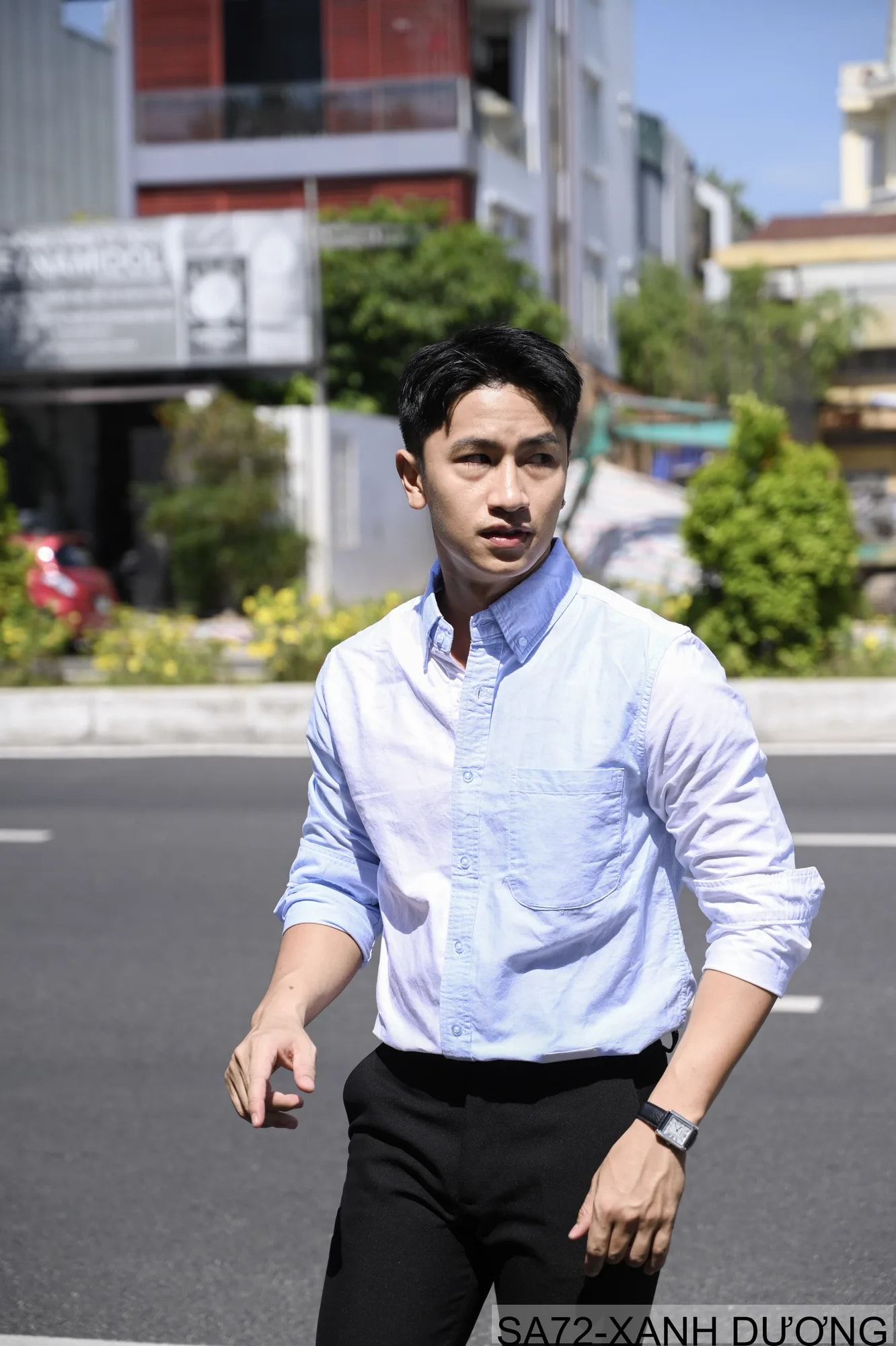 SA72 - Áo sơ mi dài tay phối màu xanh dương trắng phong cách Nhật, form rộng rãi, chất cotton mềm mại - ảnh 4
