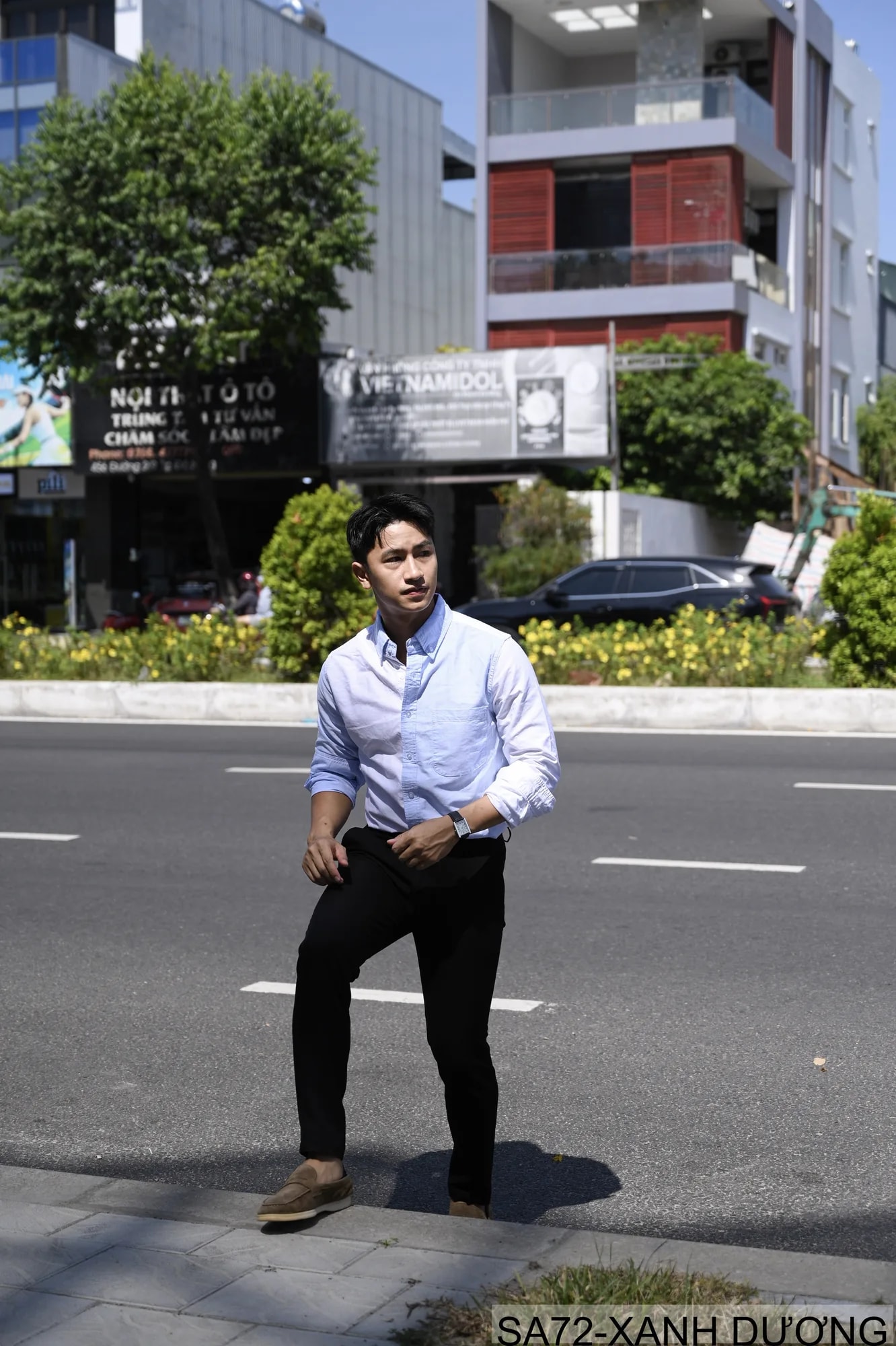 SA72 - Áo sơ mi dài tay phối màu xanh dương trắng phong cách Nhật, form rộng rãi, chất cotton mềm mại - ảnh 6