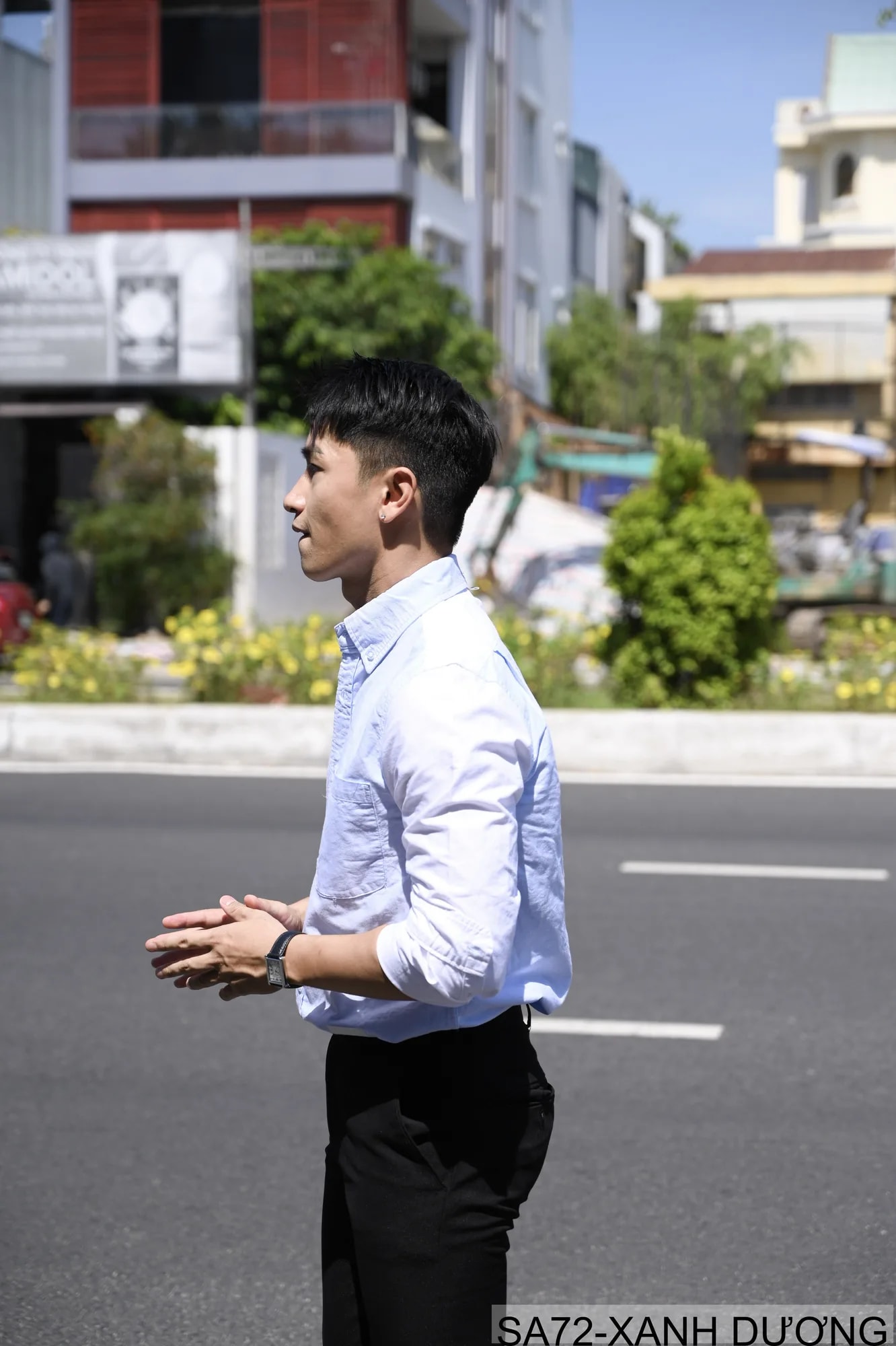 SA72 - Áo sơ mi dài tay phối màu xanh dương trắng phong cách Nhật, form rộng rãi, chất cotton mềm mại - ảnh 5