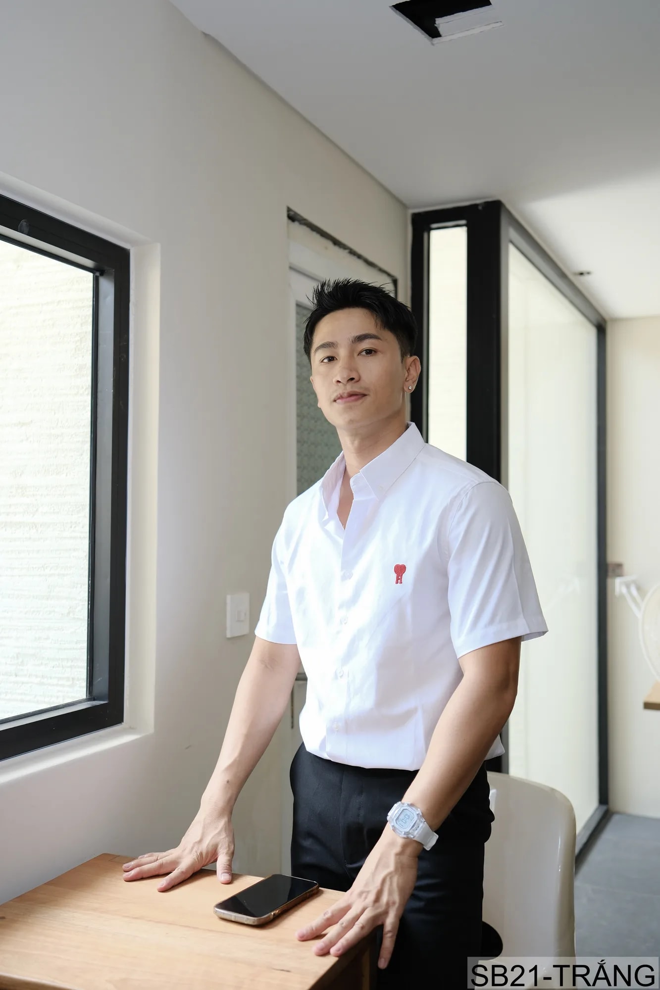 SB21 - Áo sơ mi nam tay ngắn cotton thêu nhỏ, dáng rộng phong cách Nhật, mặc hàng ngày - ảnh 4
