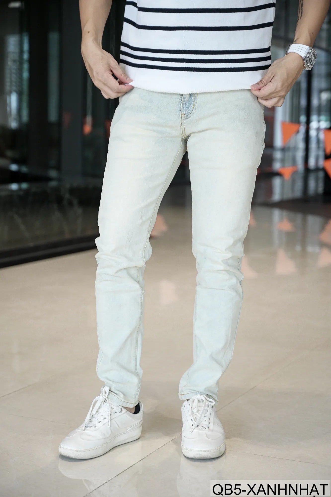 QB5 - Quần Jeans Nam Slim Fit Xanh Nhạt Phong Cách Streetwear, Chất Cotton Đàn Hồi, Mùa Xuân 2026 - ảnh 7