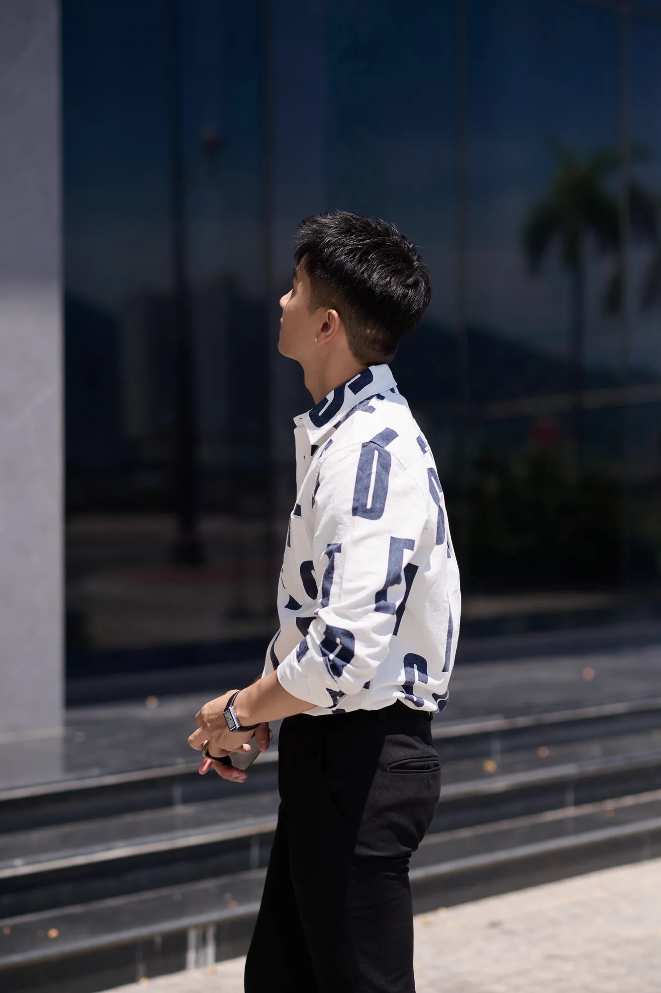 SA97 - Áo sơ mi nam dài tay họa tiết chữ, chất cotton 100%, phong cách Nhật Bản đơn giản, màu trắng - ảnh 4