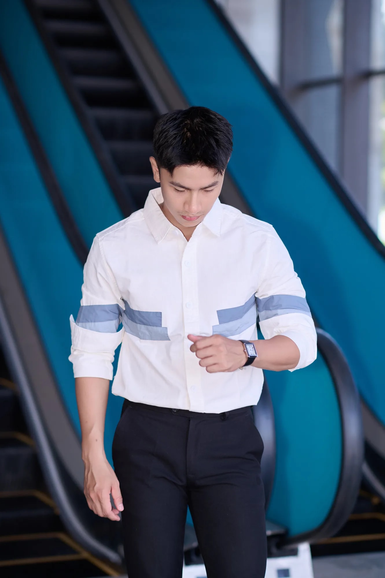 SA98 - Áo sơ mi nam dài tay phong cách Nhật, form rộng trẻ trung, chất cotton 100%, phối màu tay áo nổi bật - ảnh 2