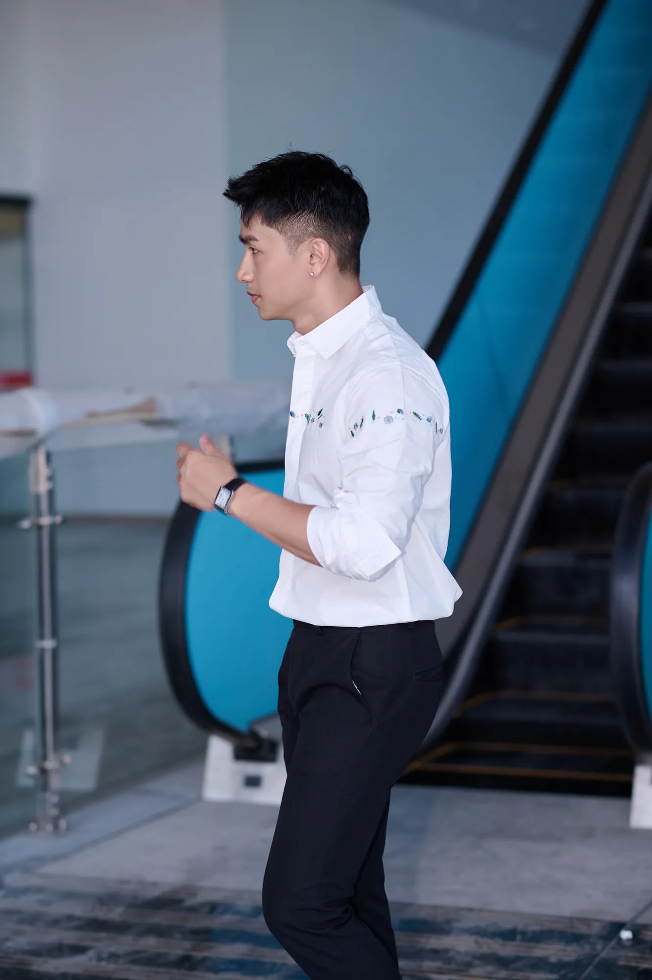 SA100 - Áo sơ mi dài tay nữ phong cách Hàn Quốc, cổ ve, thêu hoa nhẹ nhàng, chất cotton mềm mại - ảnh 6