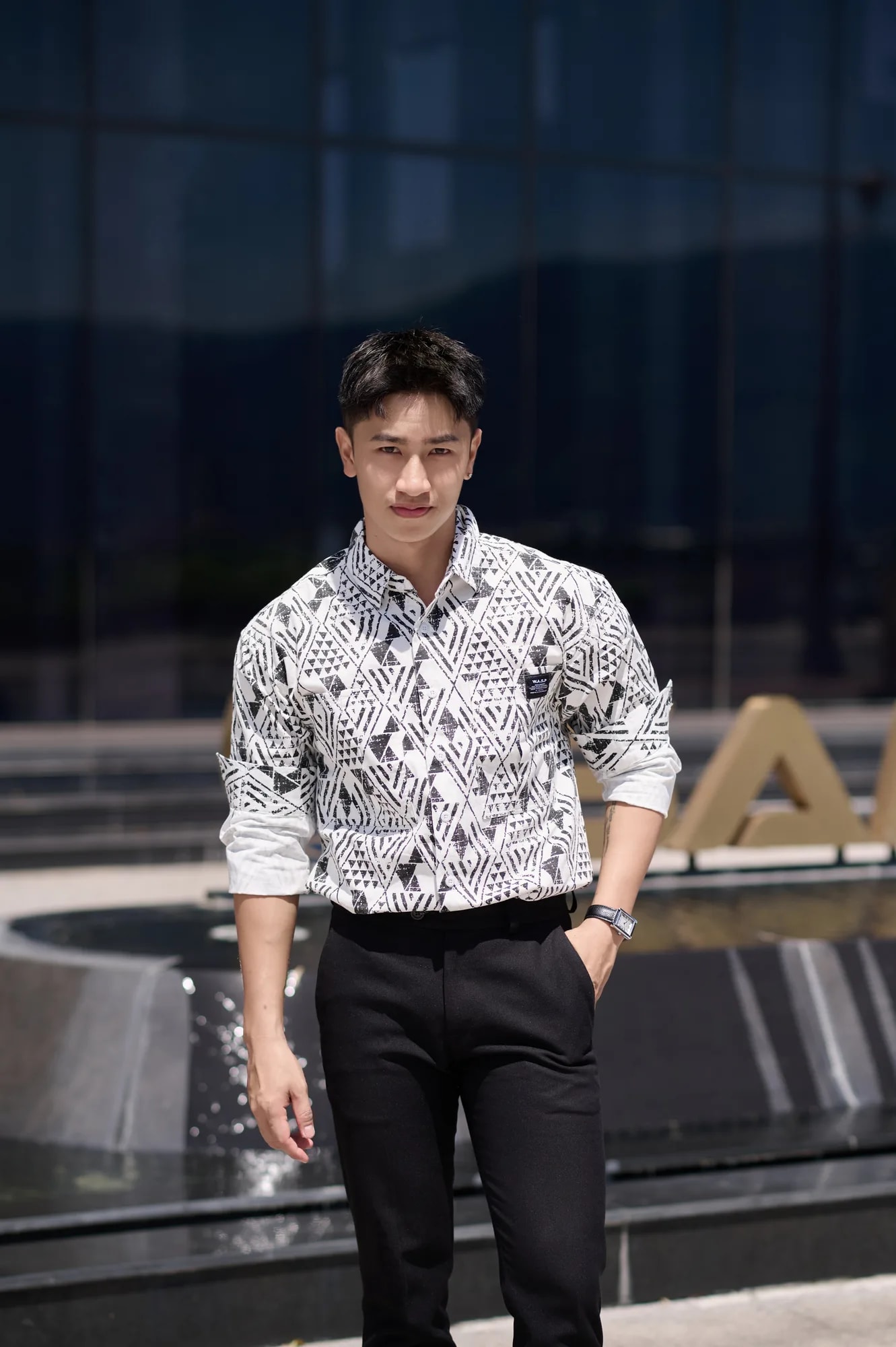 SA94 - Áo sơ mi nam dài tay họa tiết hình học phong cách Nhật Bản, chất cotton mềm mại, form rộng thoải mái - ảnh 7