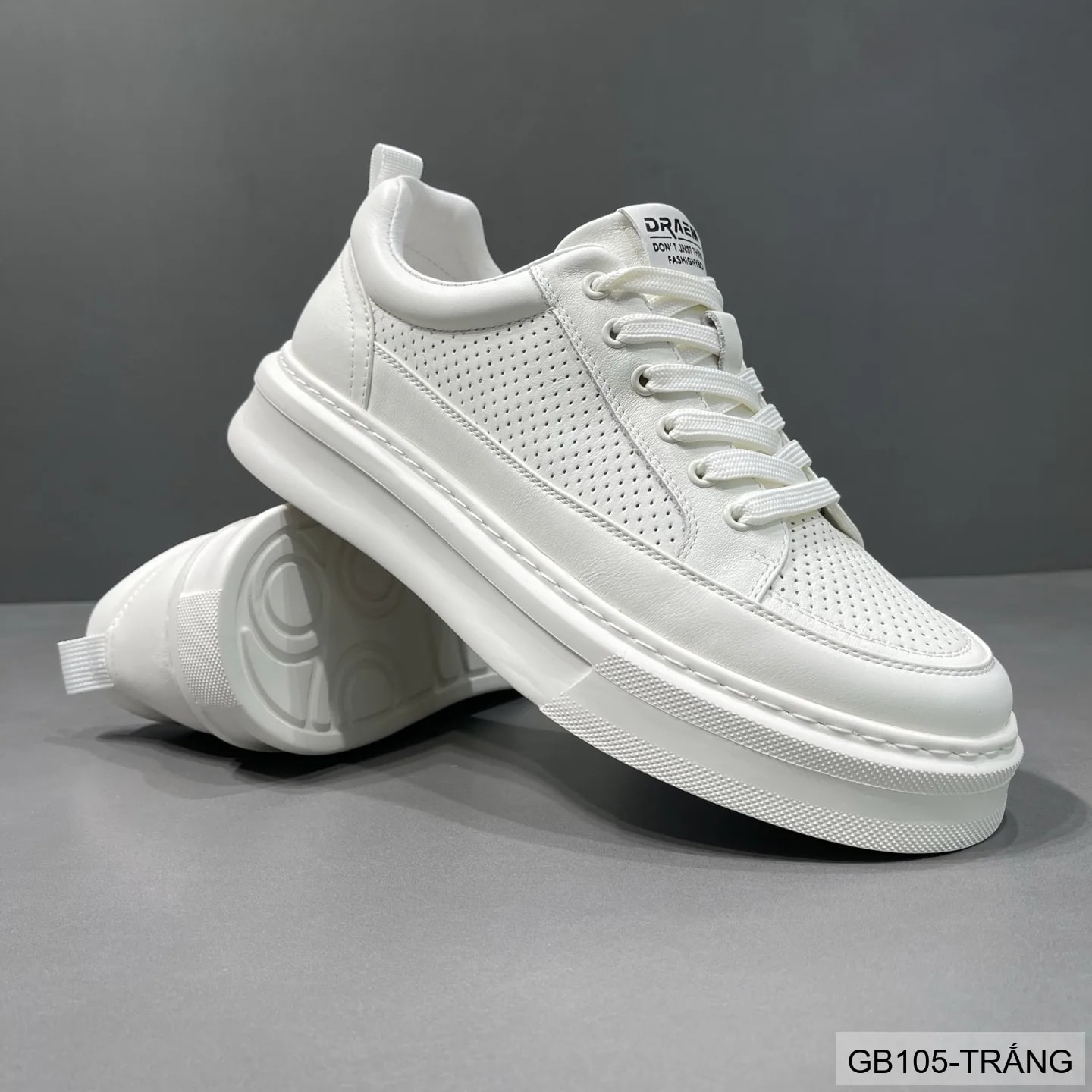 GB105 - Giày thể thao nam trắng đục lỗ, kiểu dad shoes thời trang, da thật thoáng khí, phù hợp sinh viên - video 1