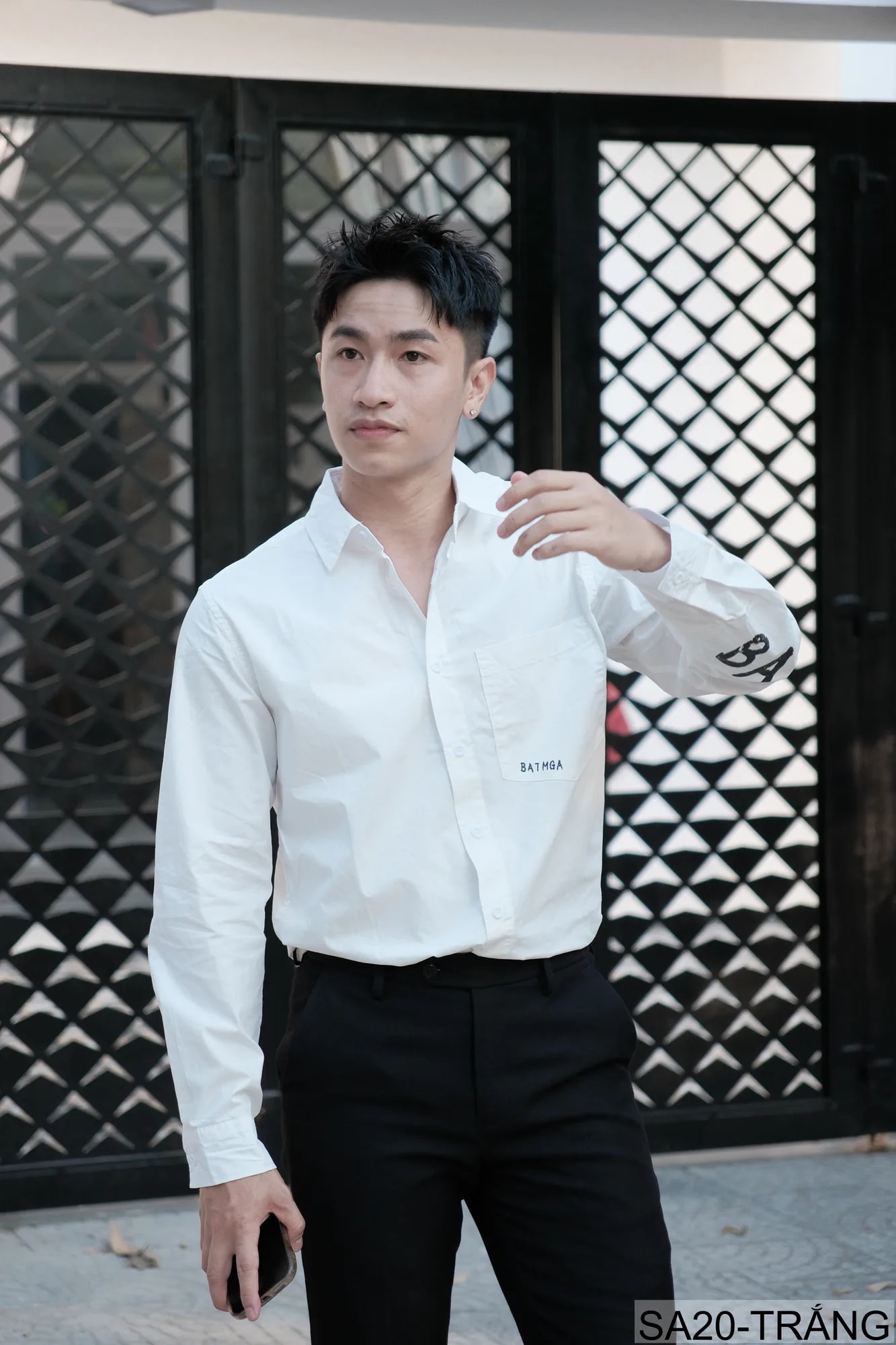 SA20 - Áo sơ mi nam tay dài in chữ BATMGA phong cách Hàn Quốc, chất cotton mềm mại, form rộng rãi - ảnh 5
