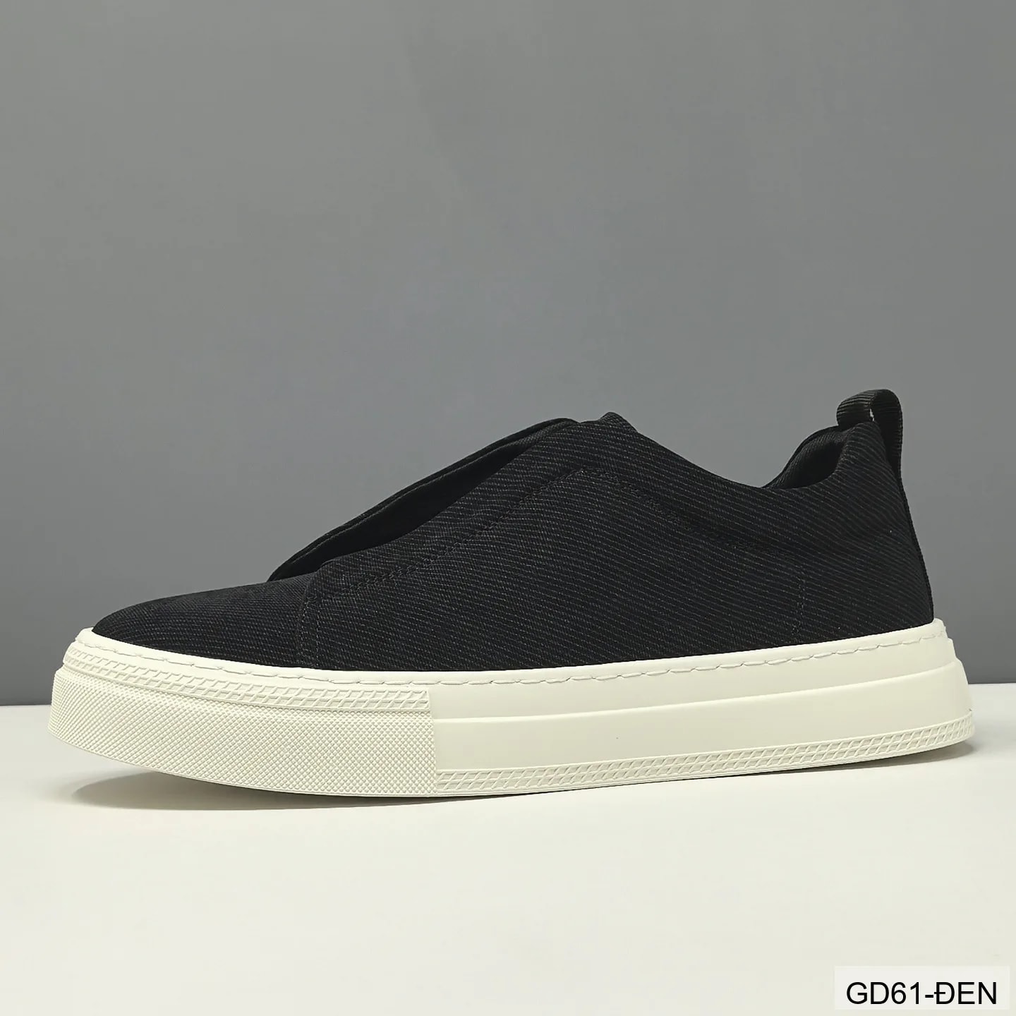 GD61 - Giày thể thao nam kiểu lười, chất liệu vải thoáng khí, đế cao su êm ái, phối màu kaki và đen - video 1